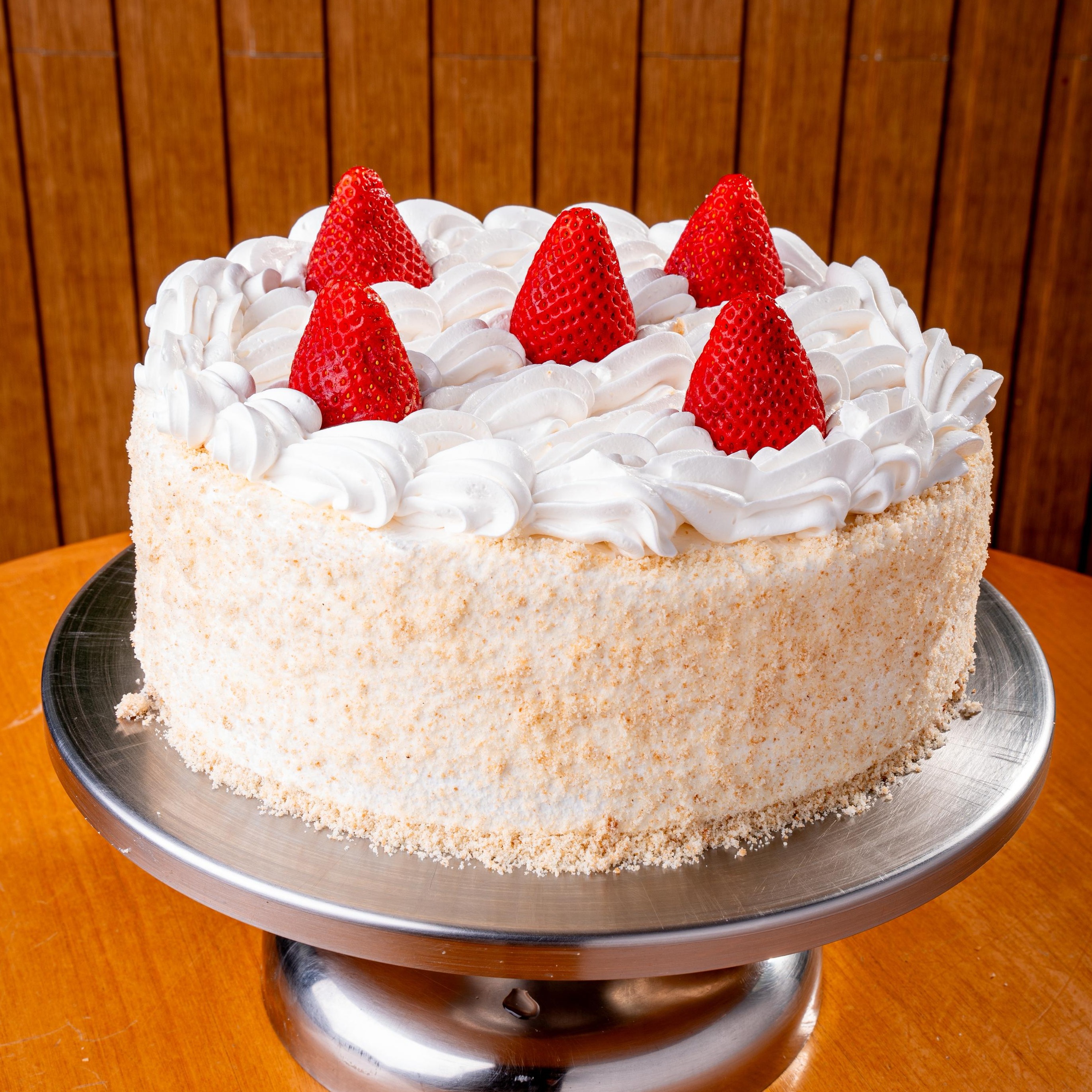 Torta Morango com Nata