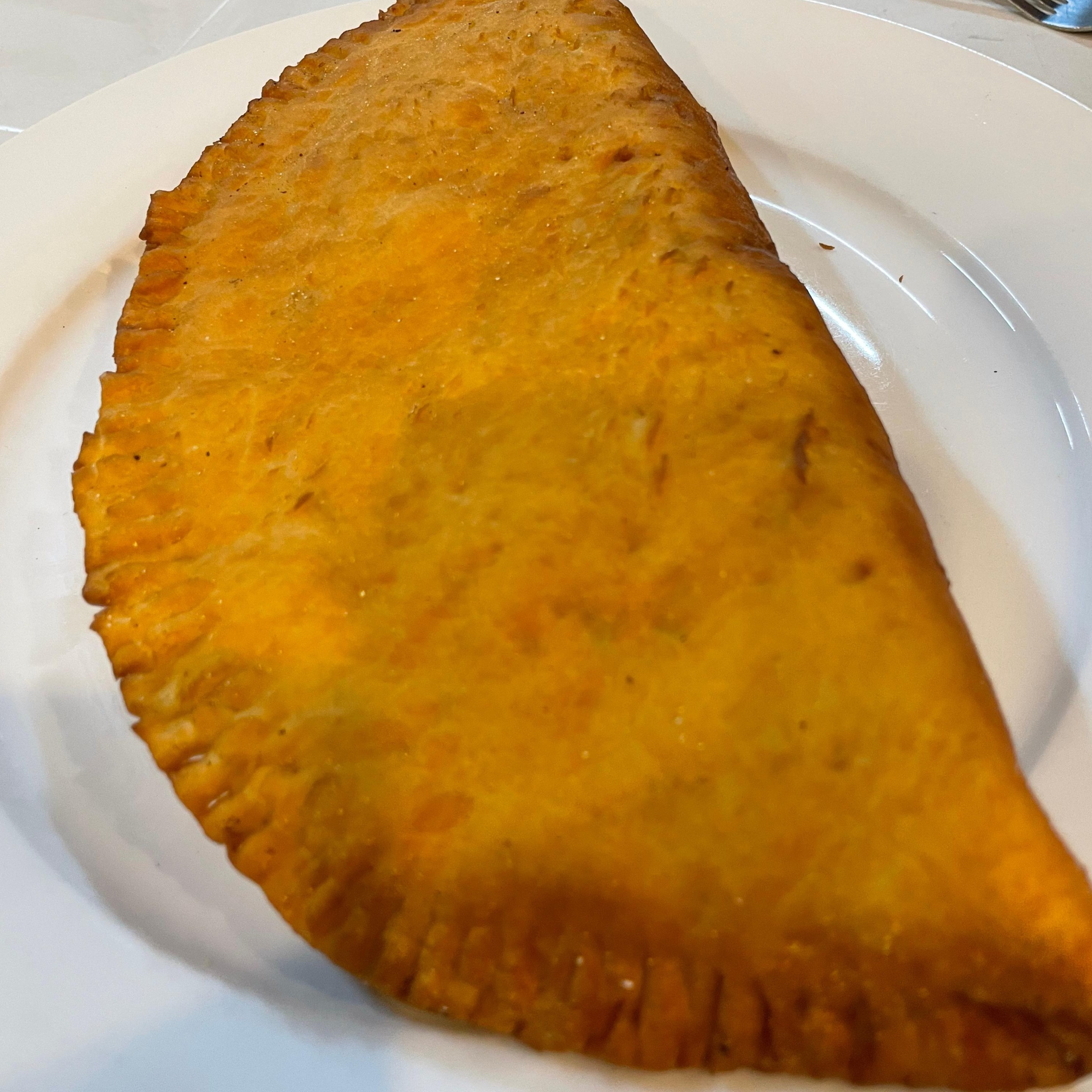 PIZZA FRITA CALABRESA