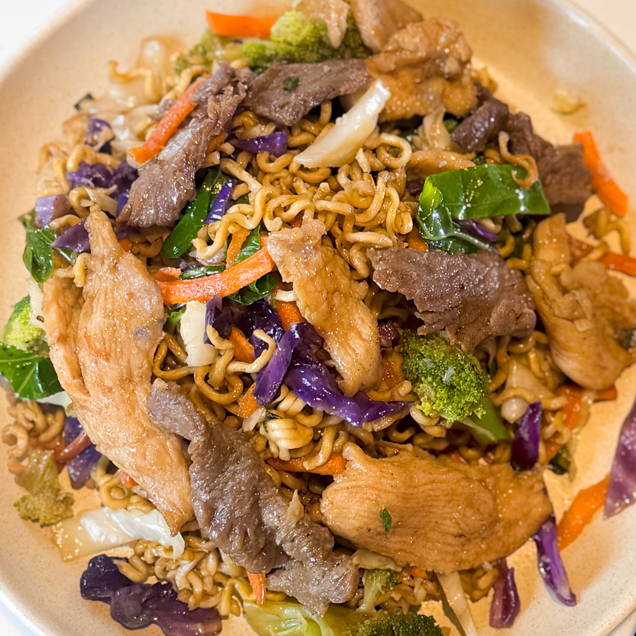 Yakisoba Misto com Legumes 350G