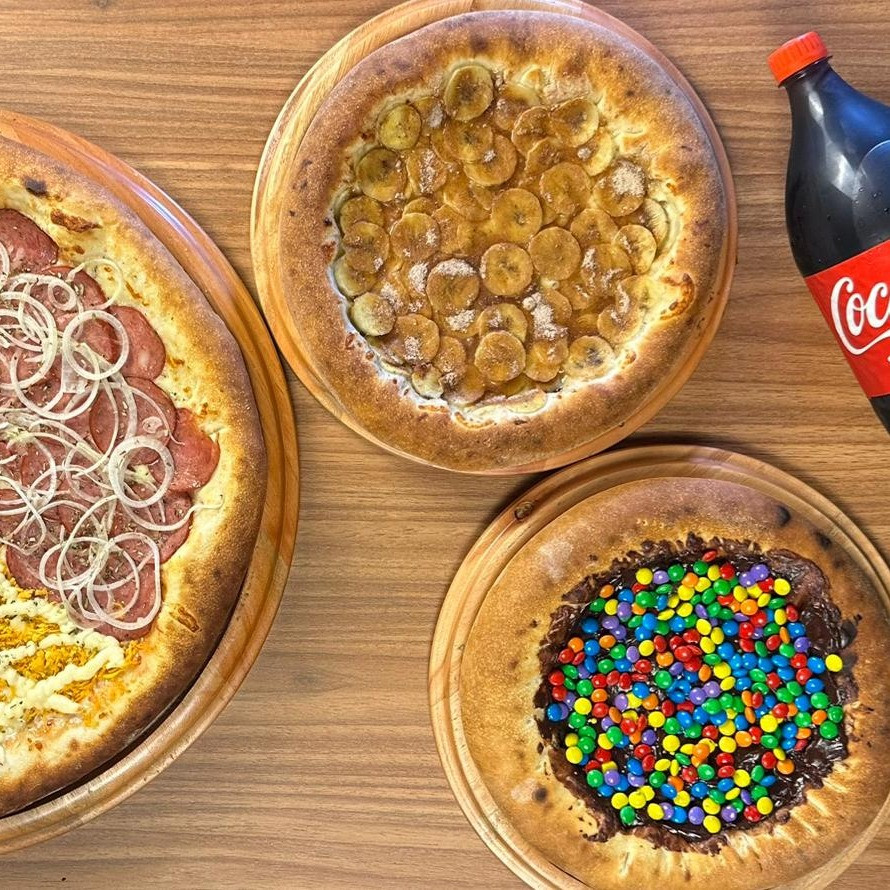 2 Pizza Salgada de 25cm + 1 Pizza doce de 25cm + 1 Bebida 2l (Grátis)