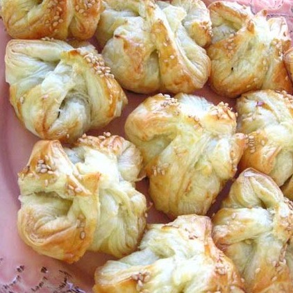 Trouxinha Folheada de Frango com Requeijão