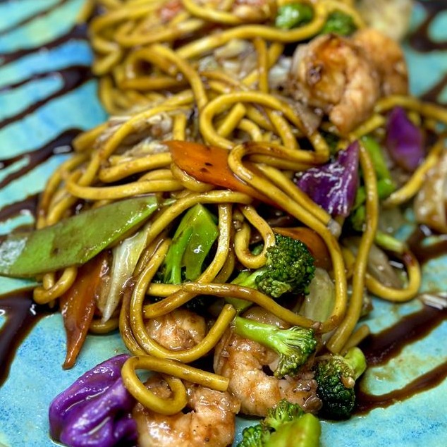 Yakisoba Camarão com Macarrão Alfa