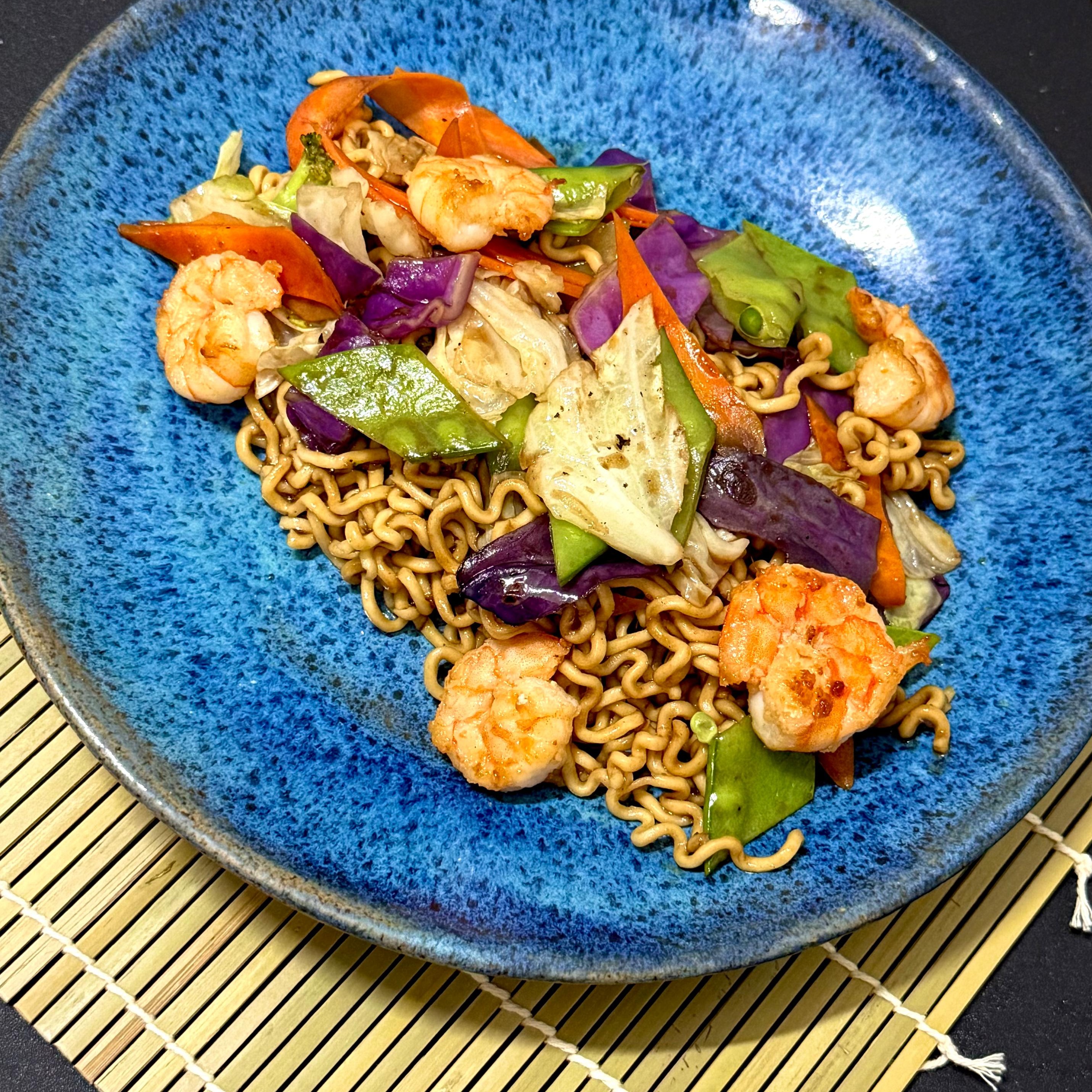 YAKISOBA DE CAMARÃO  500 gr