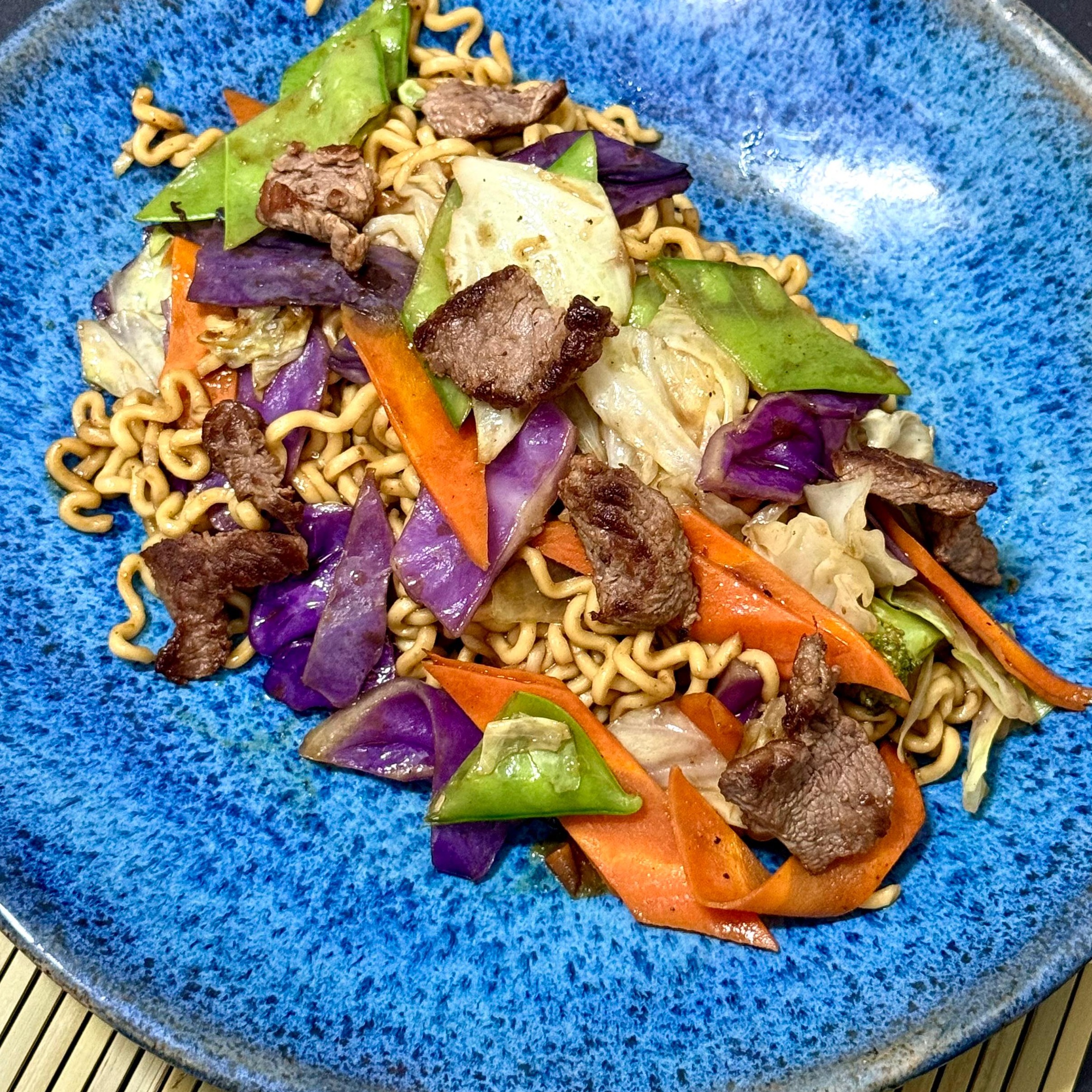 YAKISOBA DE FILÉ MIGNON 250 gr 
