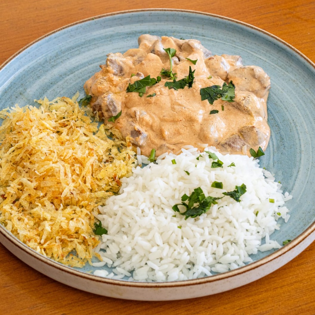STROGONOFF DE FRANGO