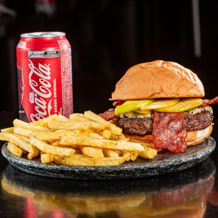 Burguês de NOVEMBRO + Fritas + Refri