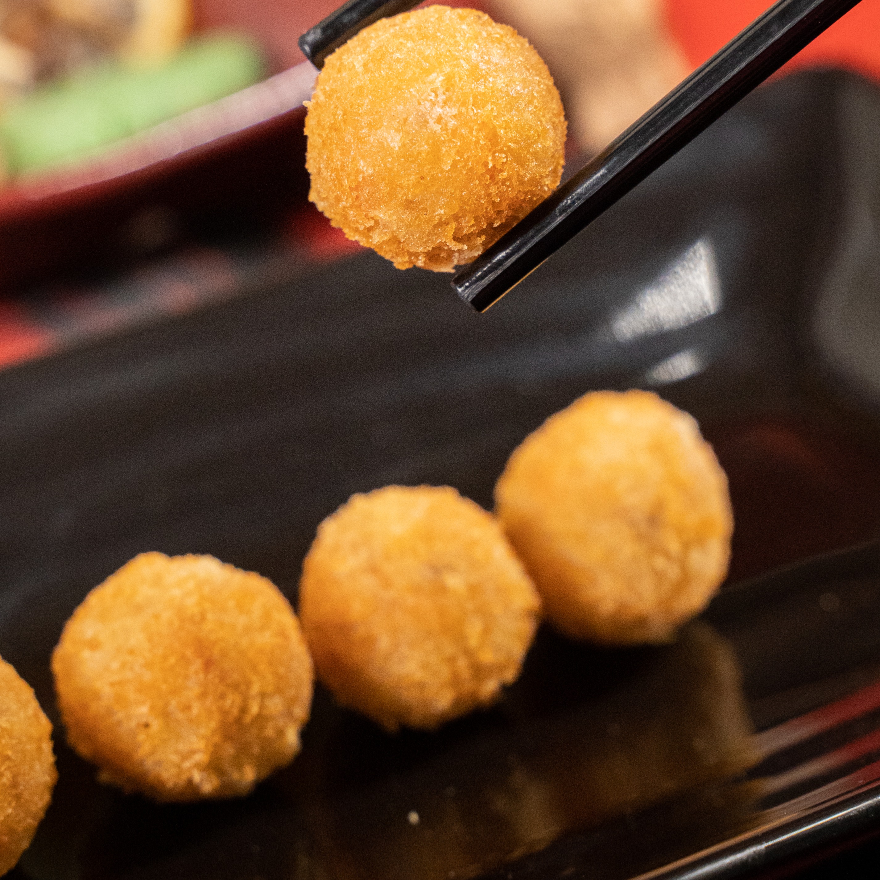 Bolinho de salmão spicy - 5 unidades