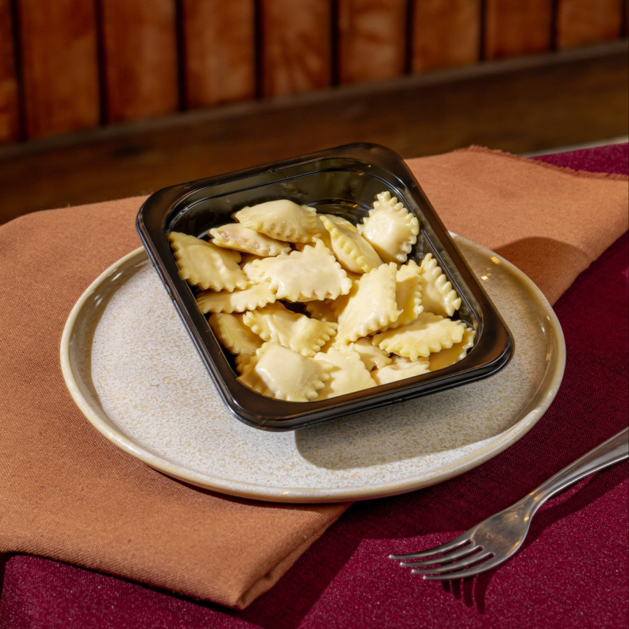 RAVIÓLI TRADICIONAL COM RECHEIO DE 4 QUEIJOS - 500GR