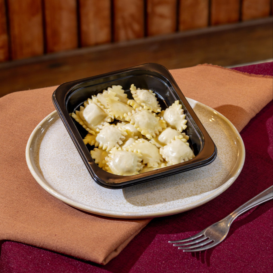 RAVIÓLI TRADICIONAL COM RECHEIO DE CARNE - 500GR