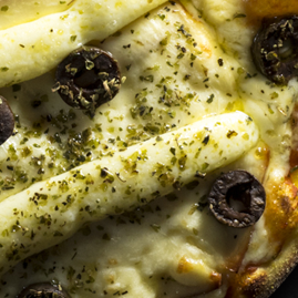 1/2 Quatro Queijos 1/2 FranBacon Catupiry (Grande)