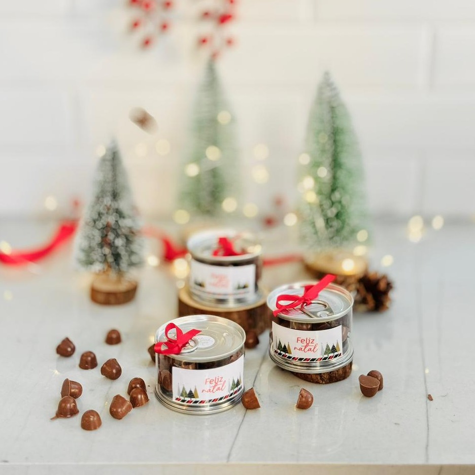 Latinha com Gotas de Chocolate