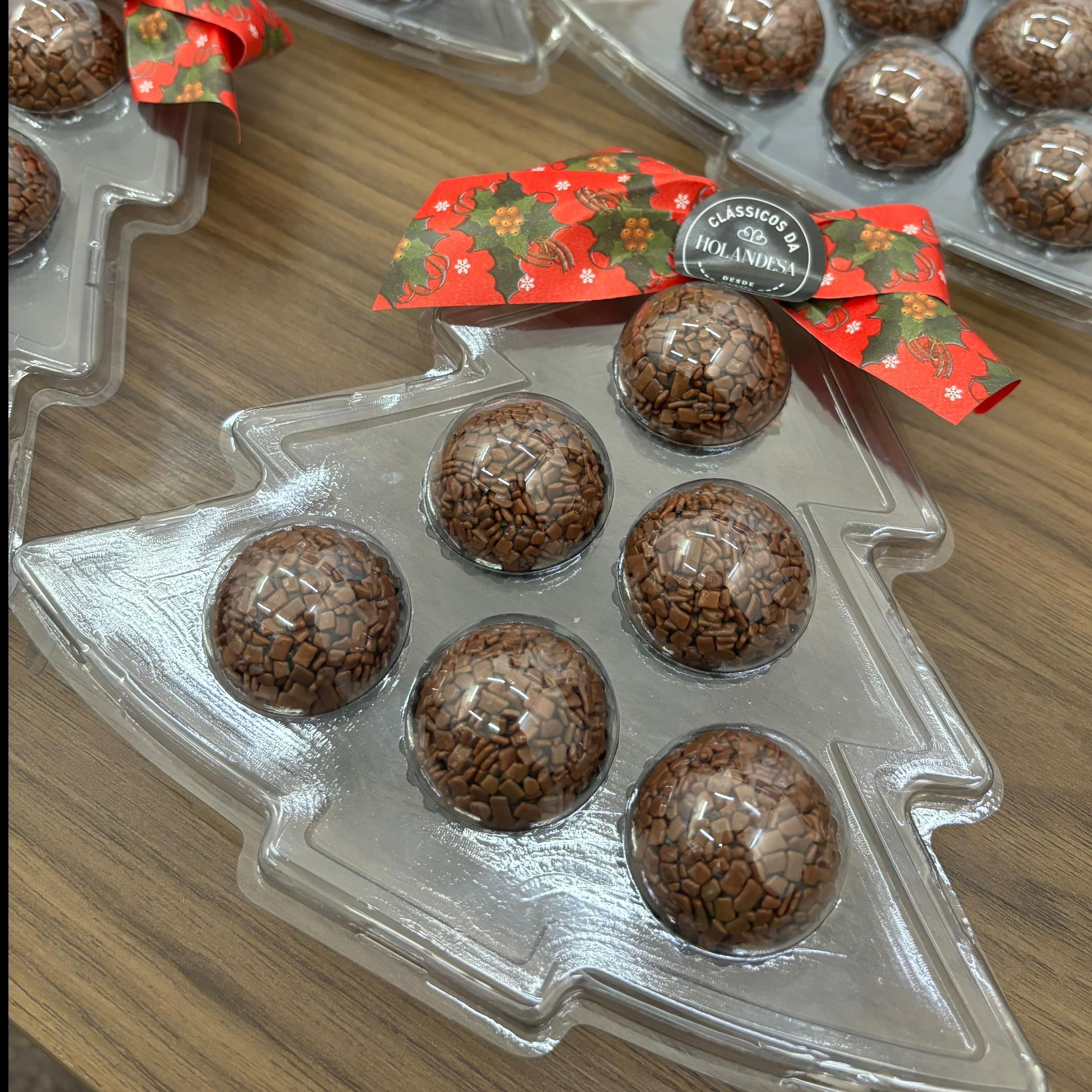 ÁRVORE DE BRIGADEIROS (PRONTA ENTREGA)