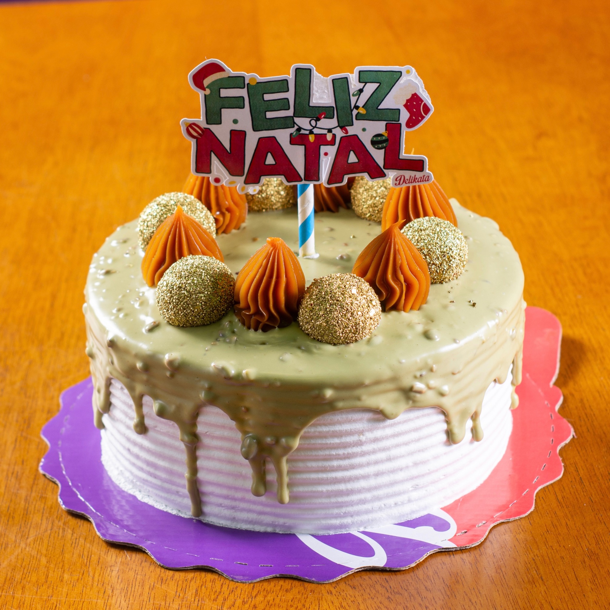 Bolo de Pistache Natalino