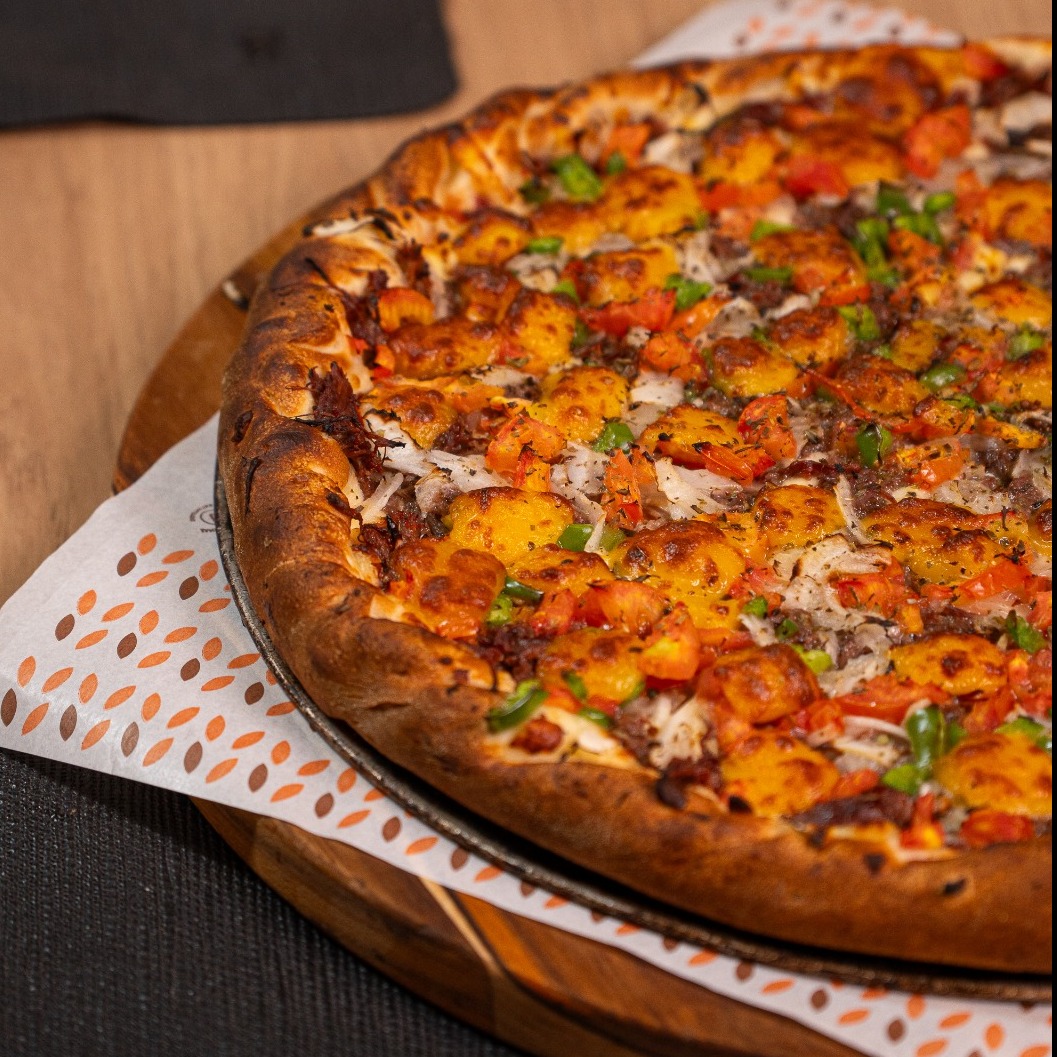 Pizza média - 6 fatias 30cm - 2 sabores