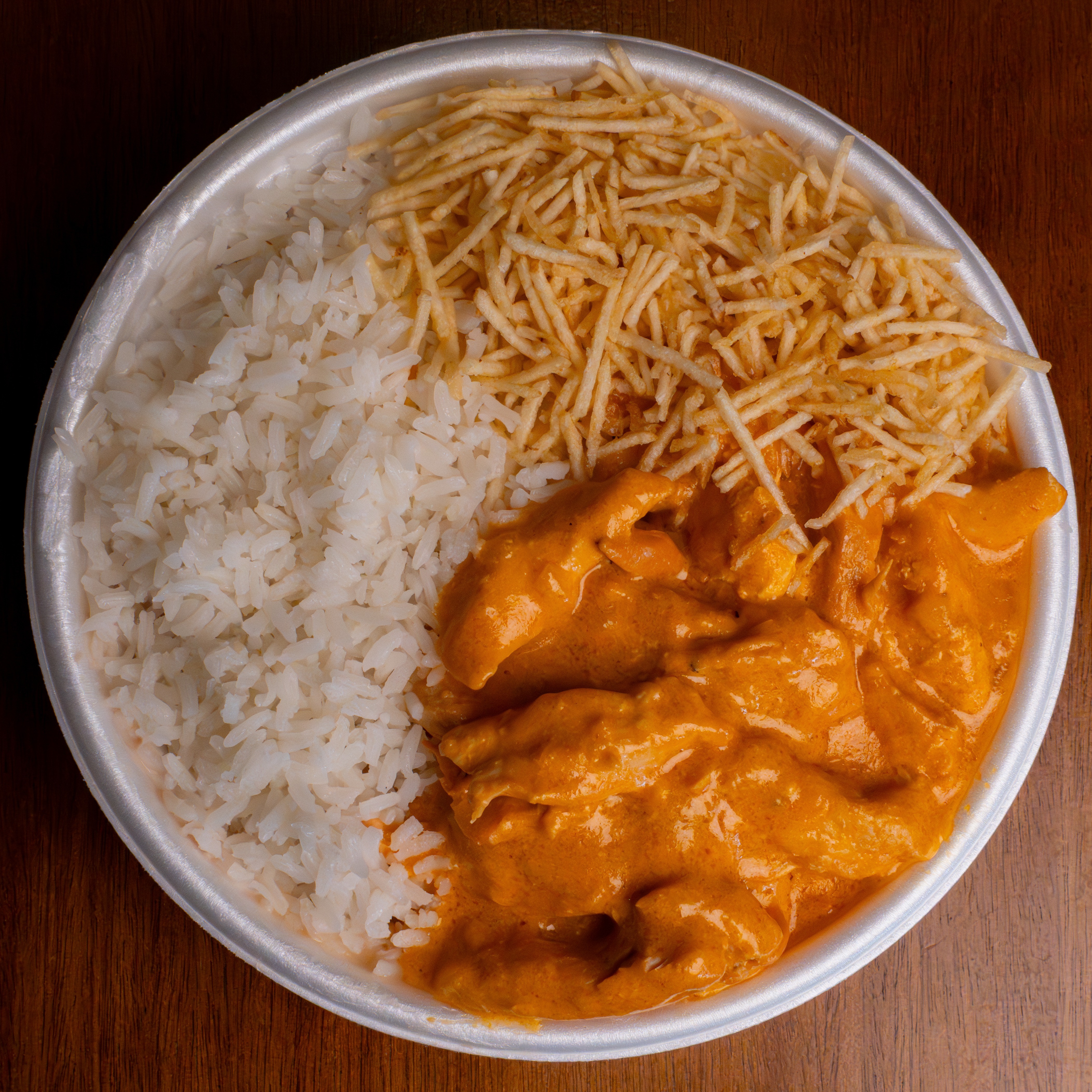 Marmita Promoção de Strogonoff Frango