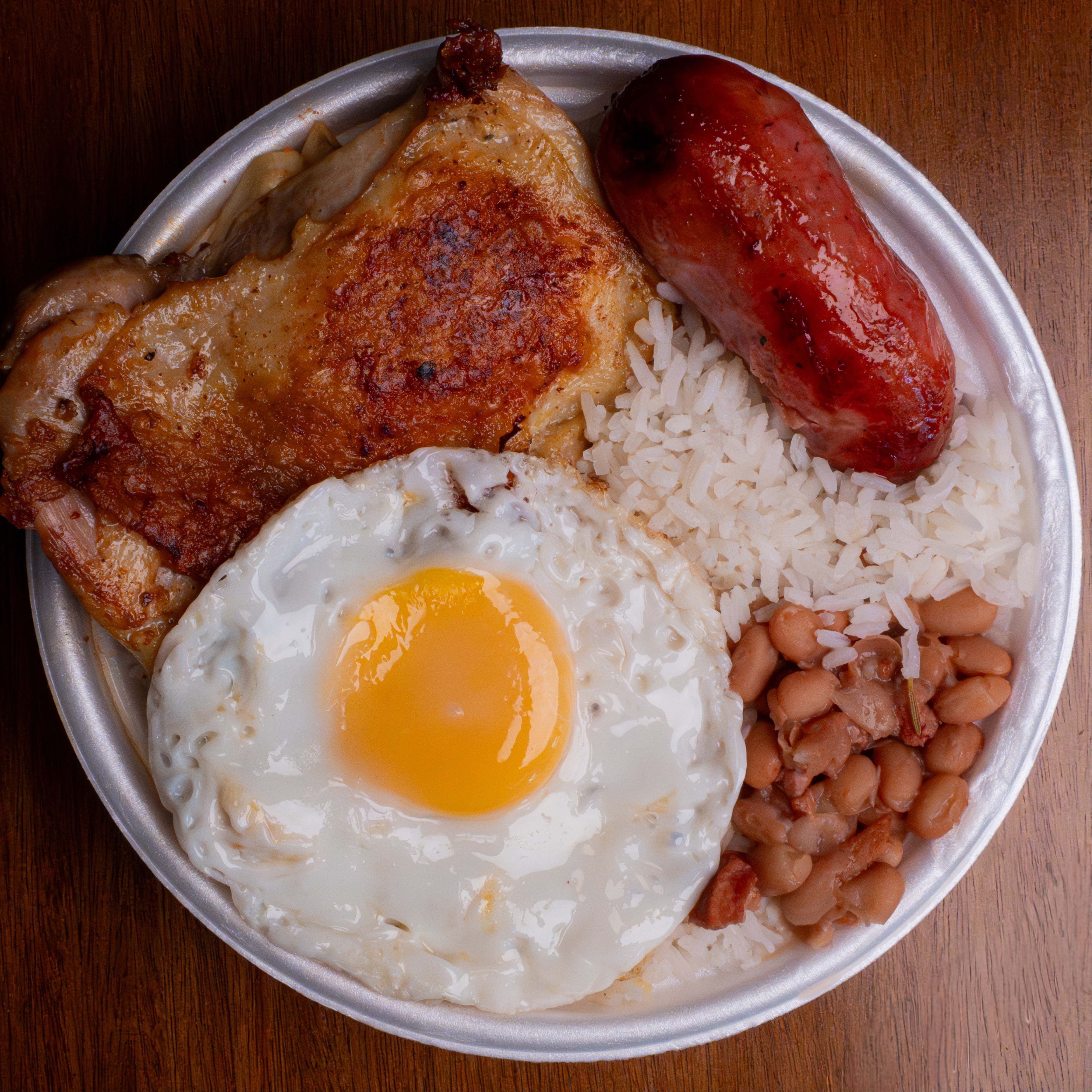 Marmita Promoção de Filé de Sobrecoxa