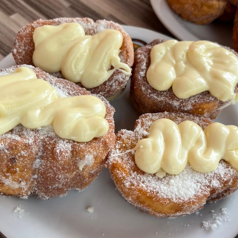 Rabanada Recheada de leite Ninho