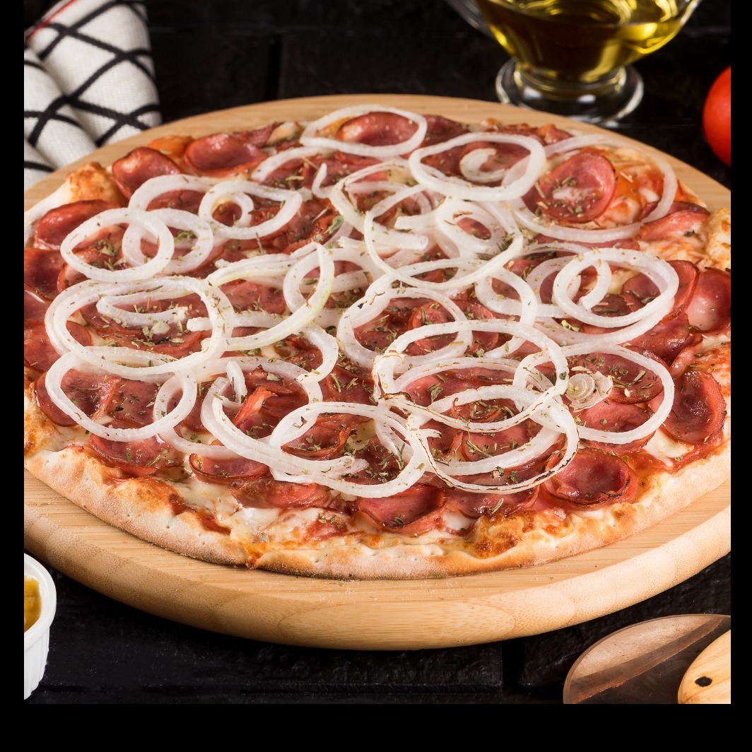 Pizza Giga Calabresa