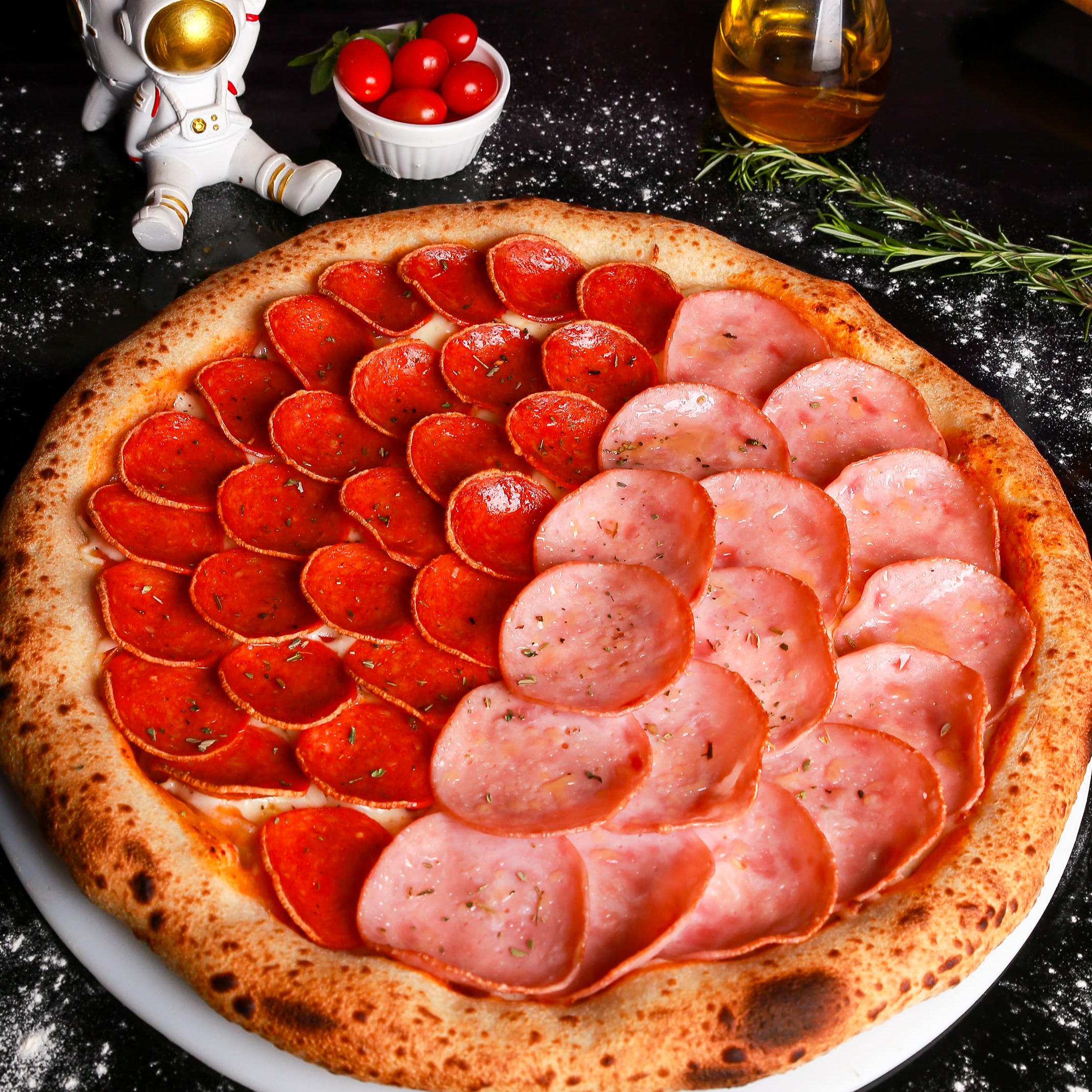 1/2 Pepperoni 1/2 Lombo canadense (Familia)