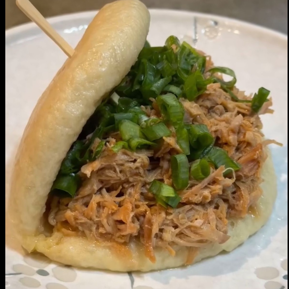 Pulled pork bun