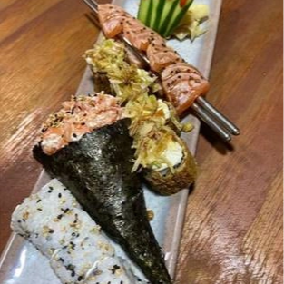 Combinado Especial Ifood - 12 peças e Temaki