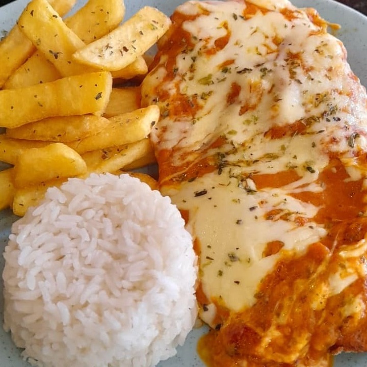 Parmegiana de Frango 