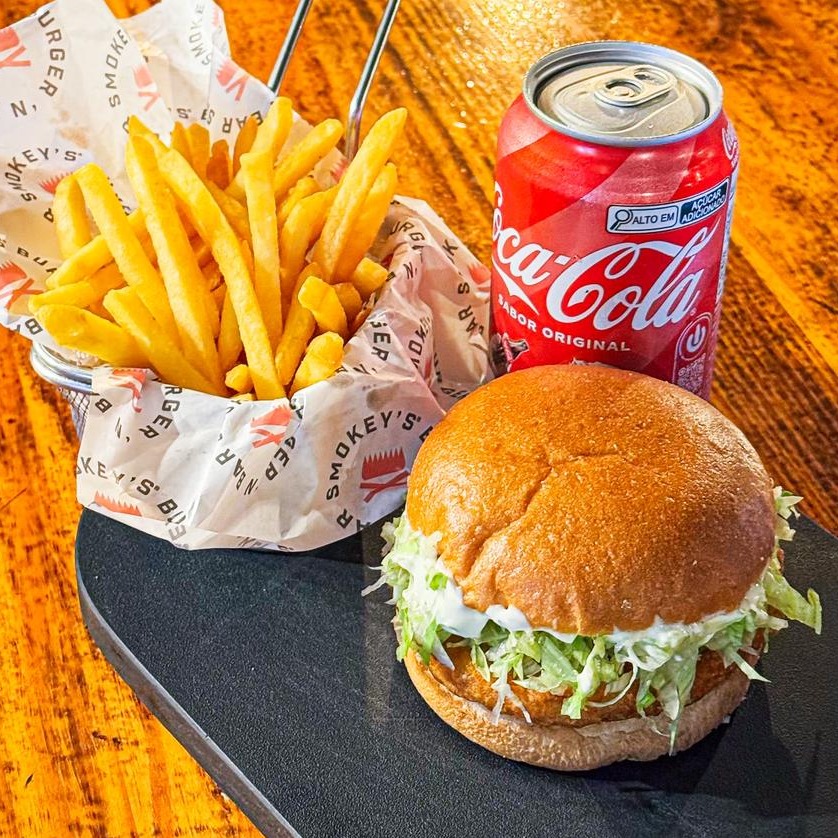 Smokey's chicken+ batata+ Bebida