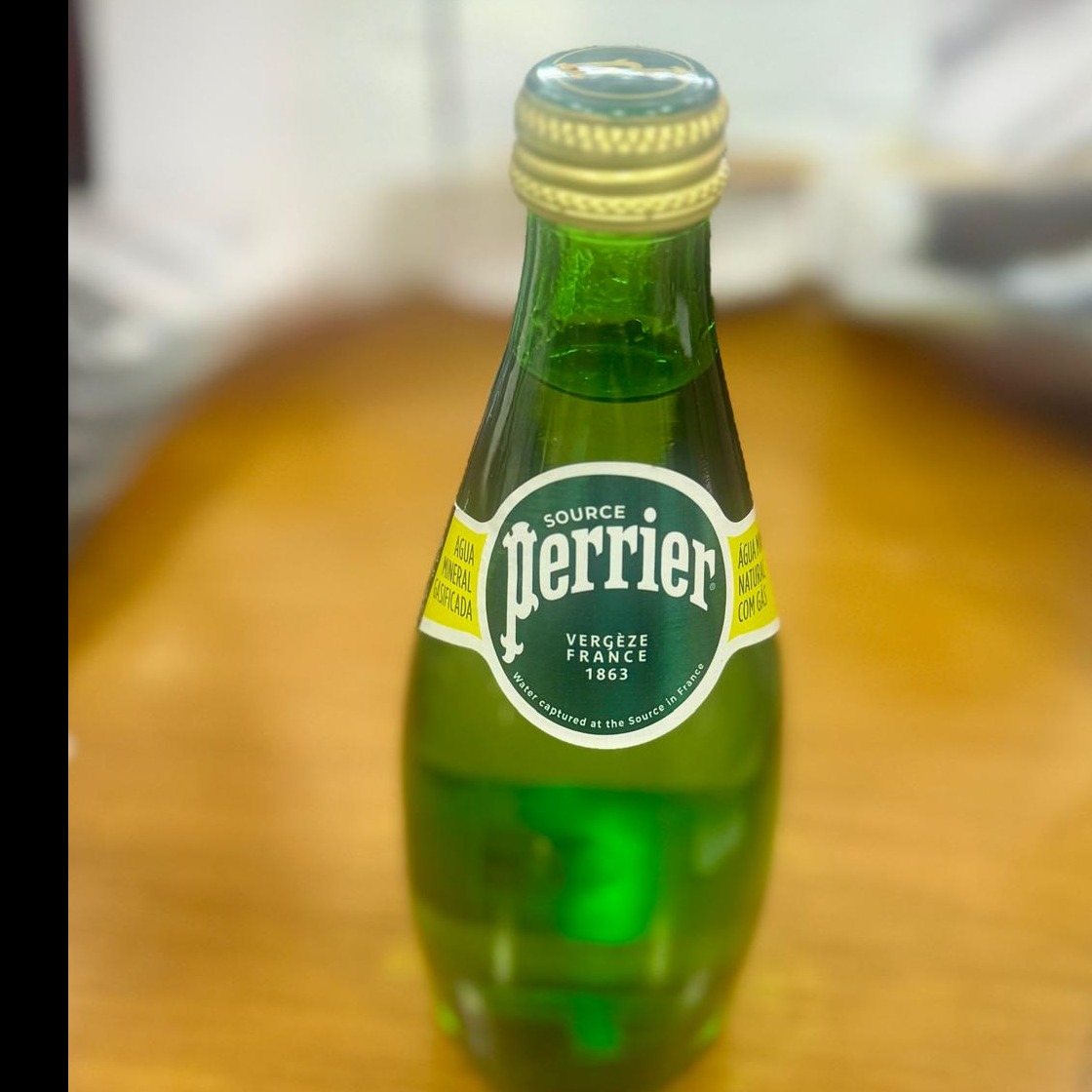 Água com Gás Perrier