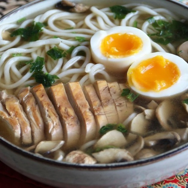 Lamen Frango