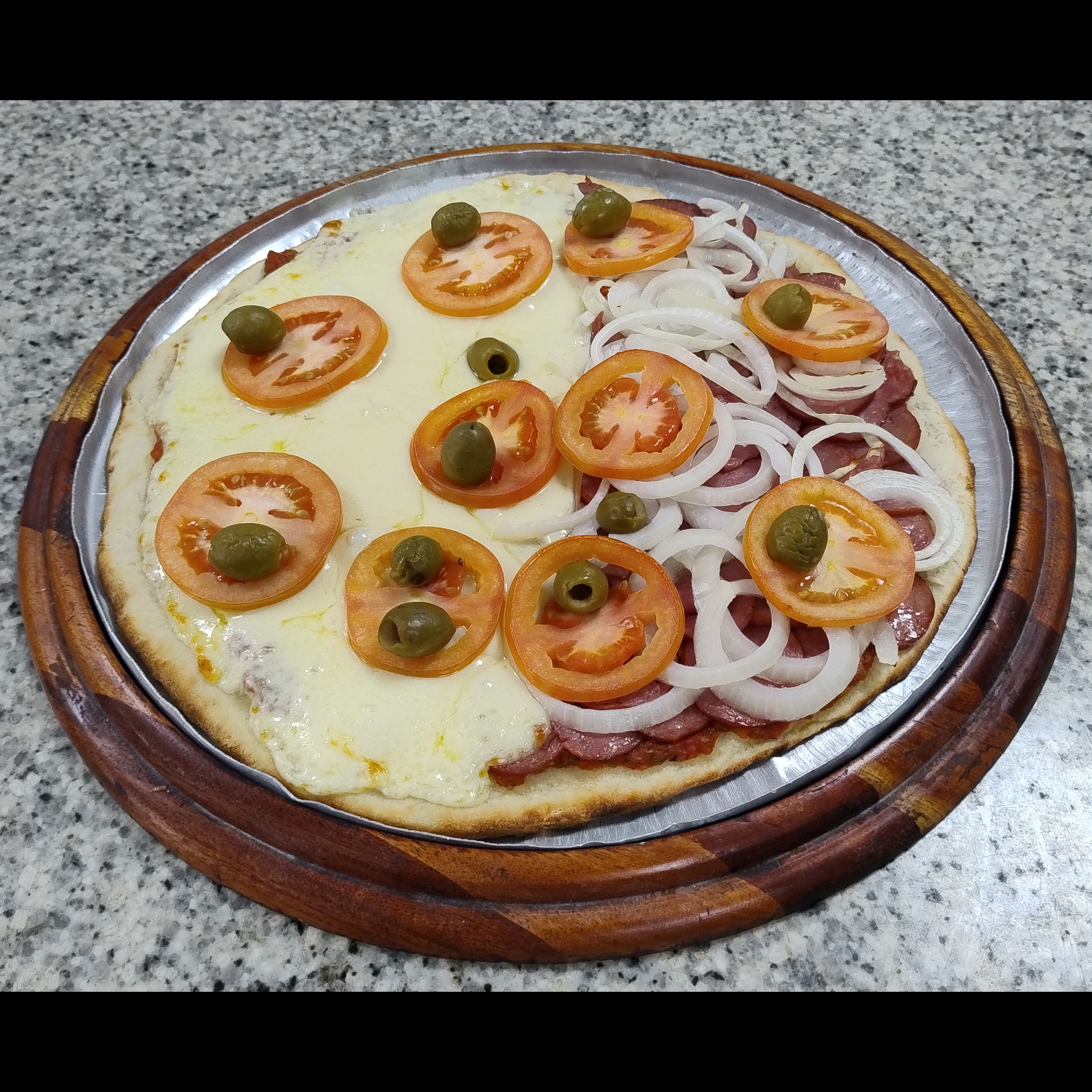 GRANDE 2 SABORES (8 PEDAÇOS)