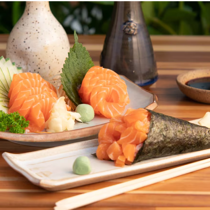 Temaki de Salmão Completo + 9 Sashimis de Salmão