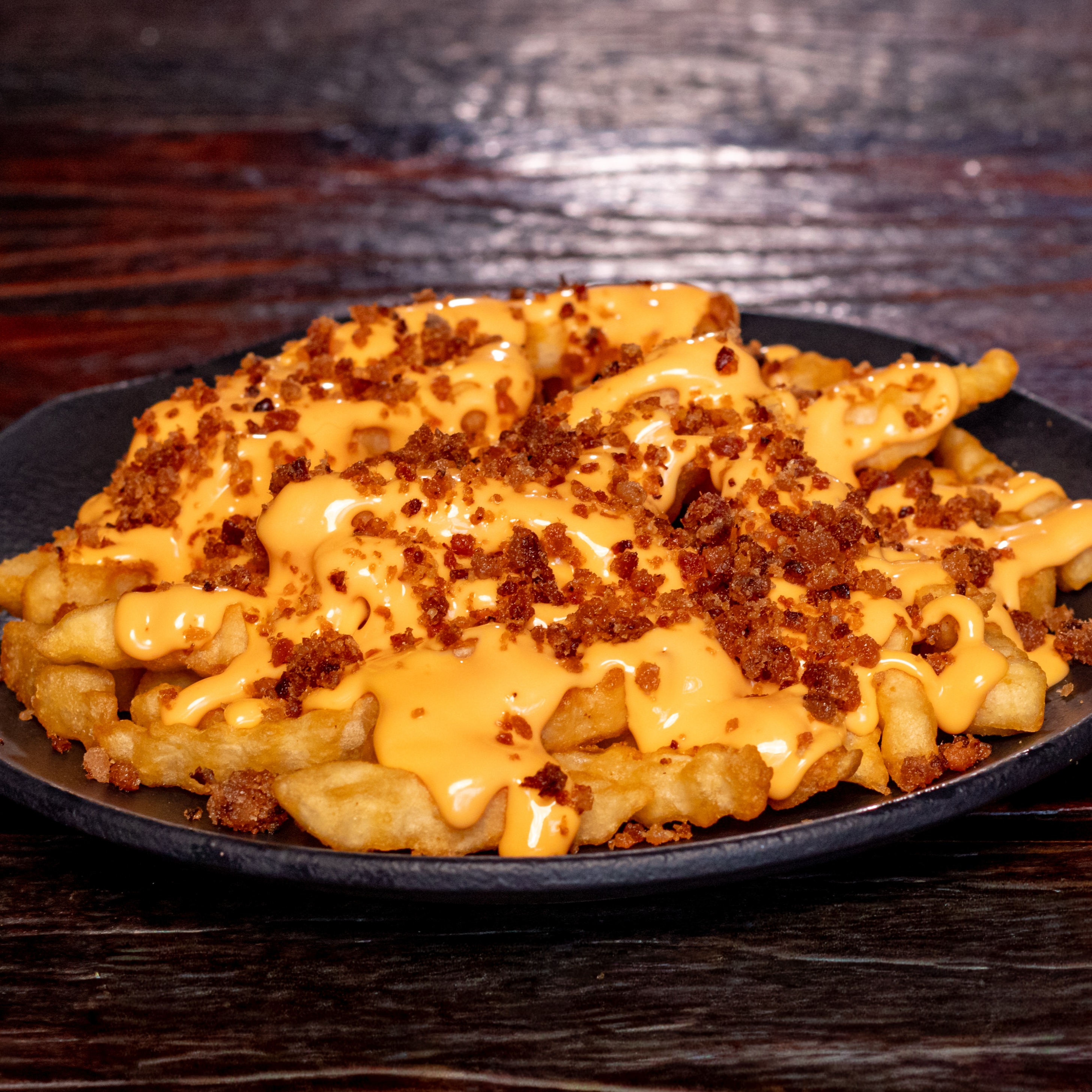 Batata Frita com Cheddar e Bacon