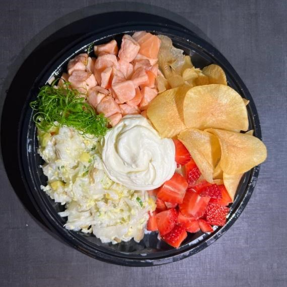 POKE SALMÃO FLAMBADO