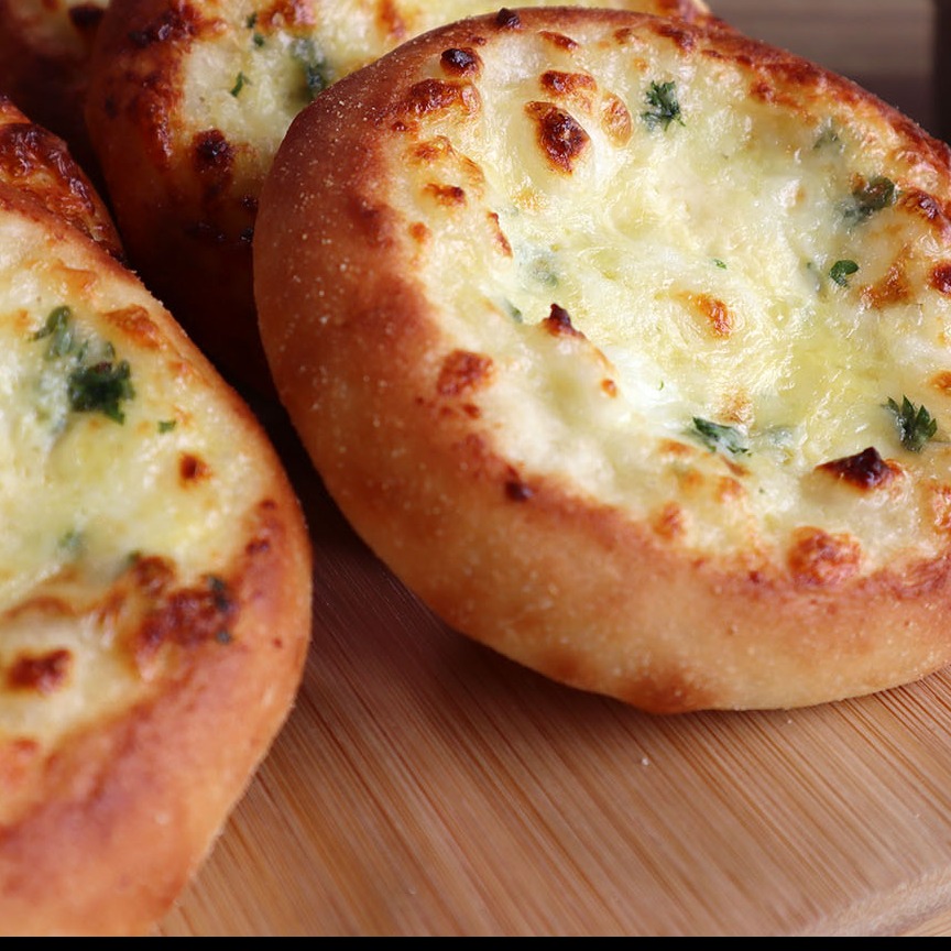 Esfiha de Rúcula C/ Queijo