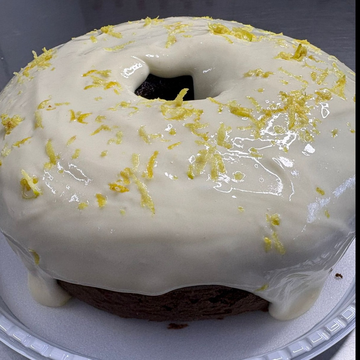 Bolo de chocolate cobertura de Limão Siciliano 