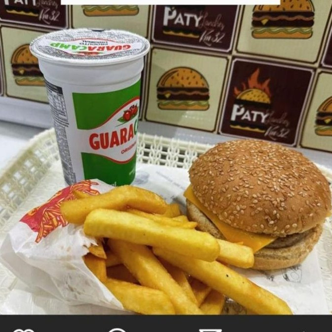 COMBO KIDS (HAMBÚRGUER + BATATA + GUARACAMP)