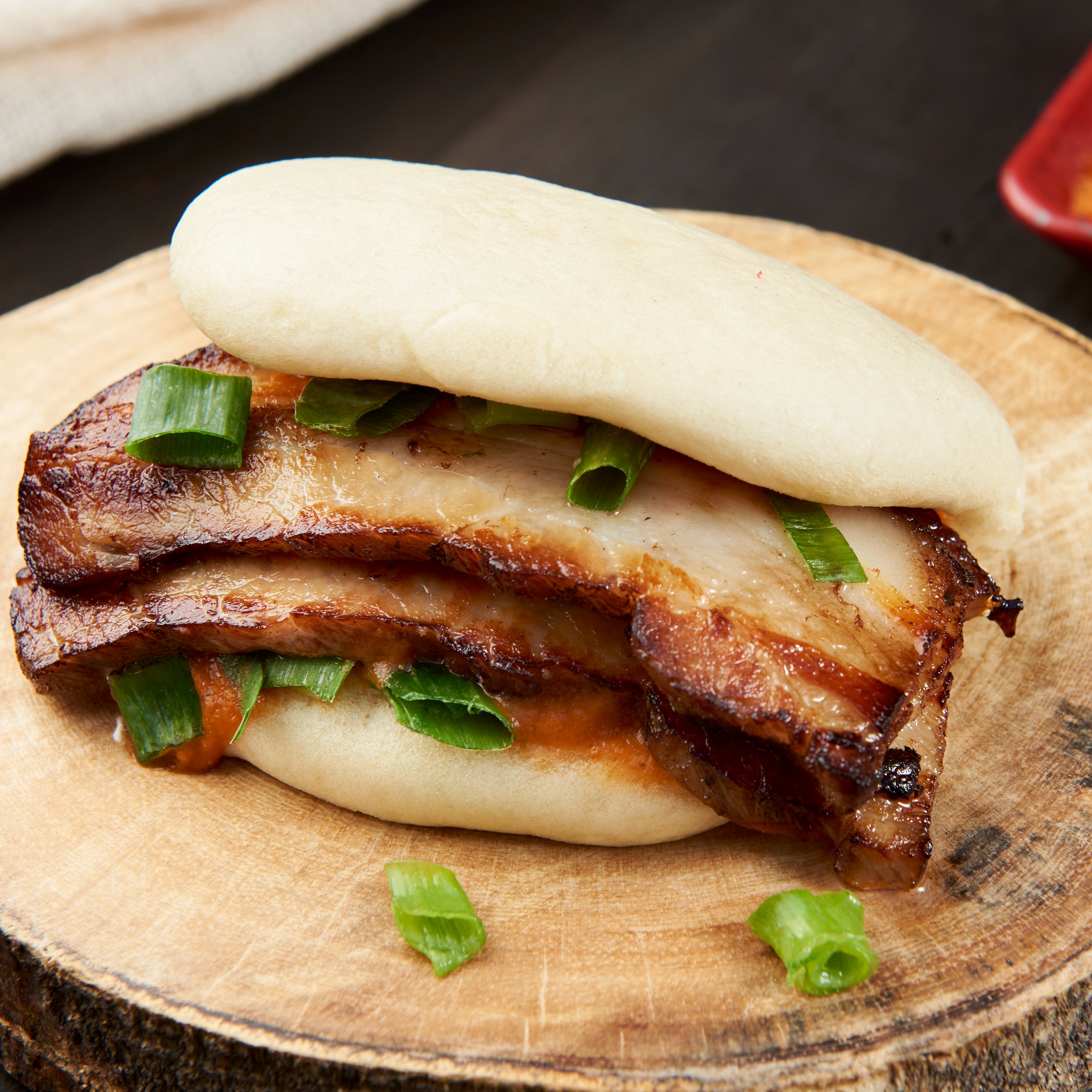 Bun de barriga de porco/ pork belly bun bao