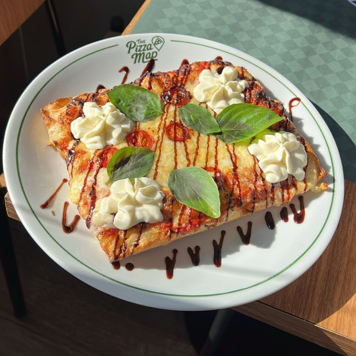 Pizza Grandma Caprese