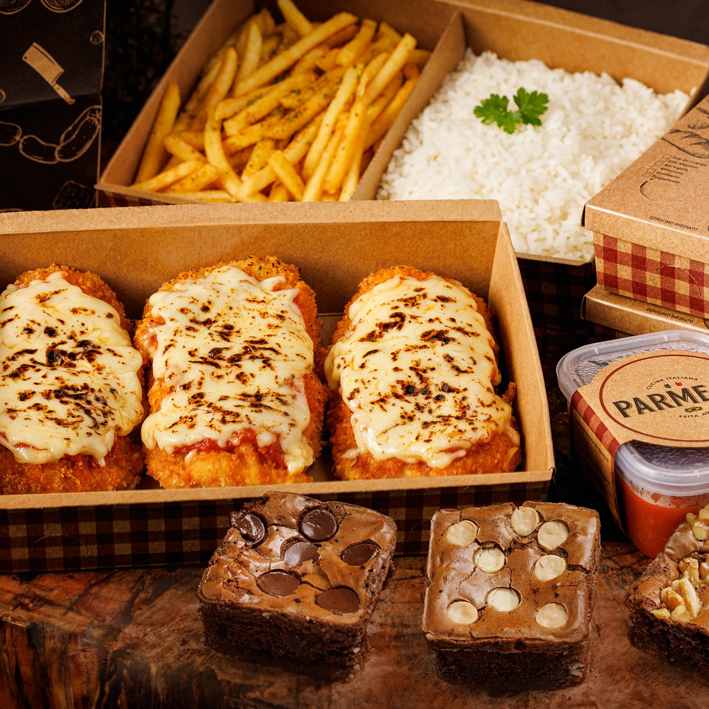 Combo de Páscoa: Parmegiana Família + 3 Sobremesas