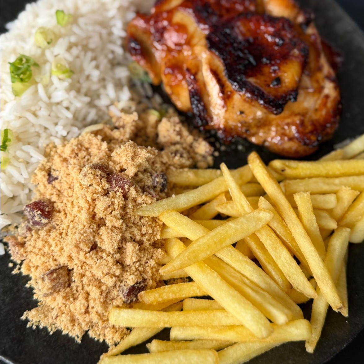 Sobrecoxa Dourada da Casa