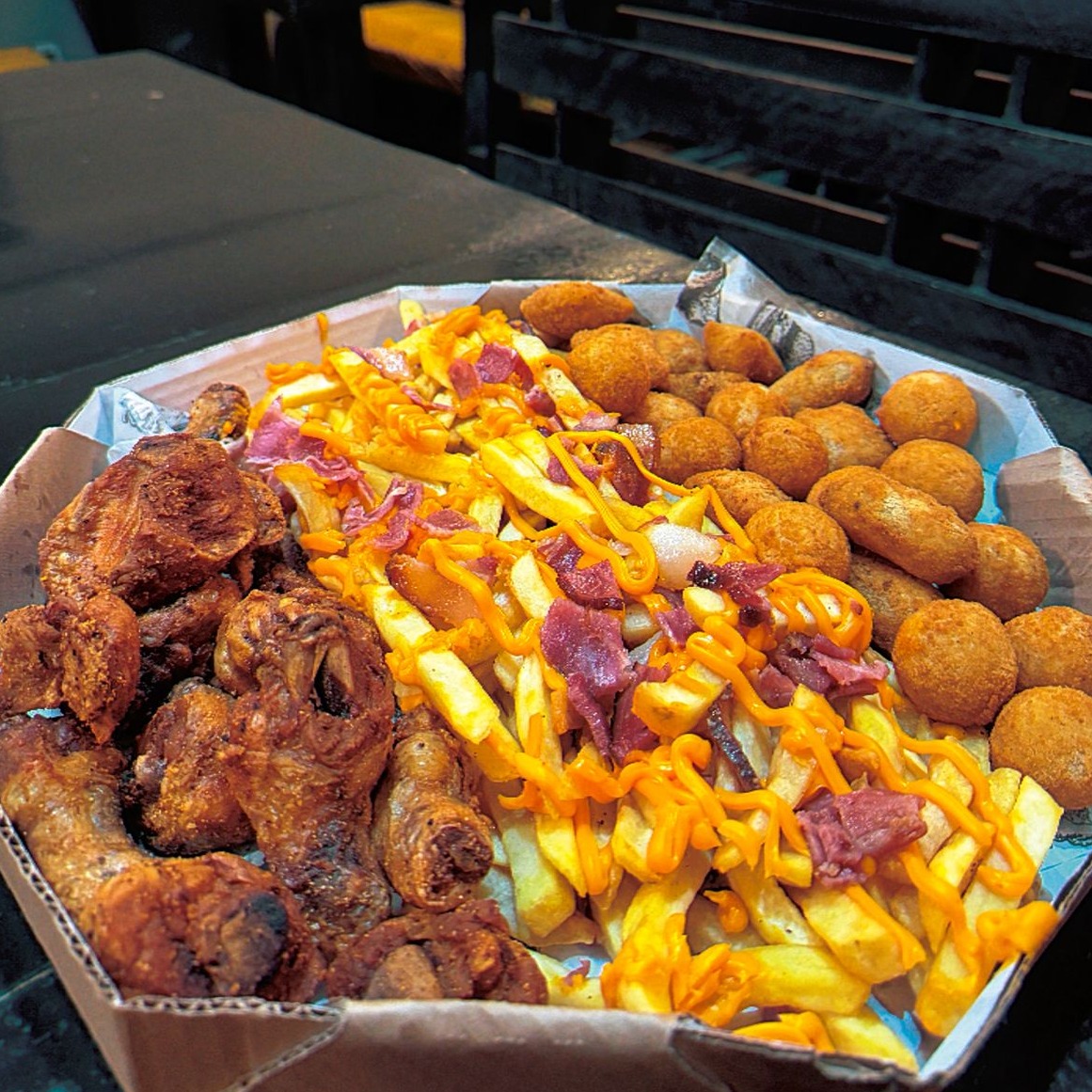 combo de frango a passarinho + batata maluca + salgadinho frito - TAM G - 1,200KG 