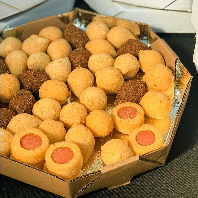 50 salgadinhos fritos 