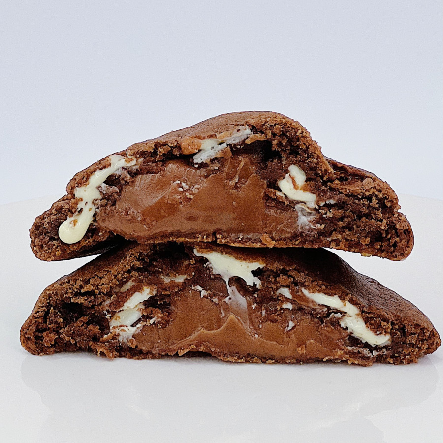 Cookie Triplo Chocolate com brigadeiro belga