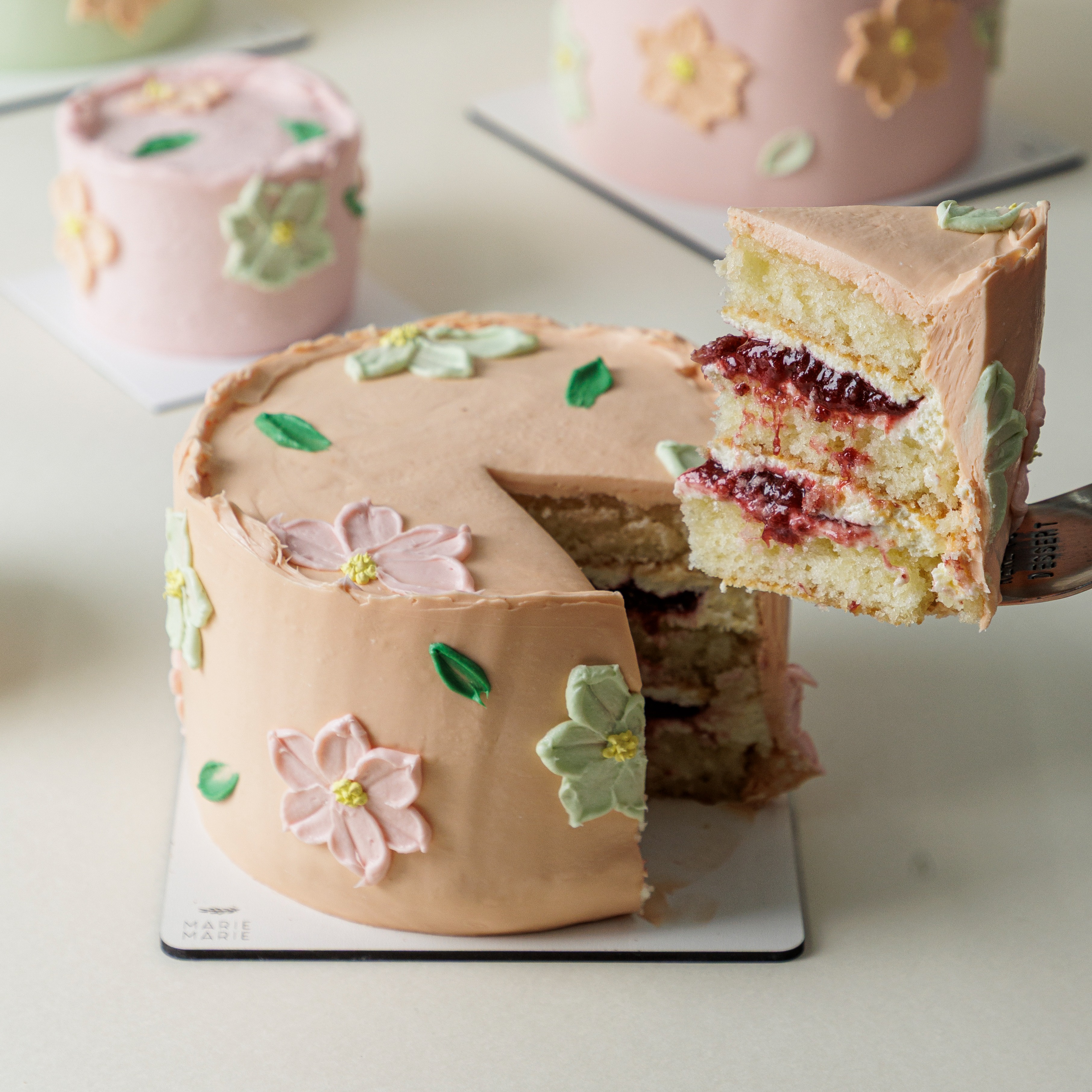 Mini Bolo Flores - Ninho com Geléia de Morango