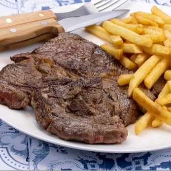 BIFE COM FRITAS