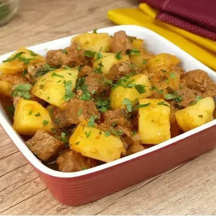 PICADINHO COM BATATA