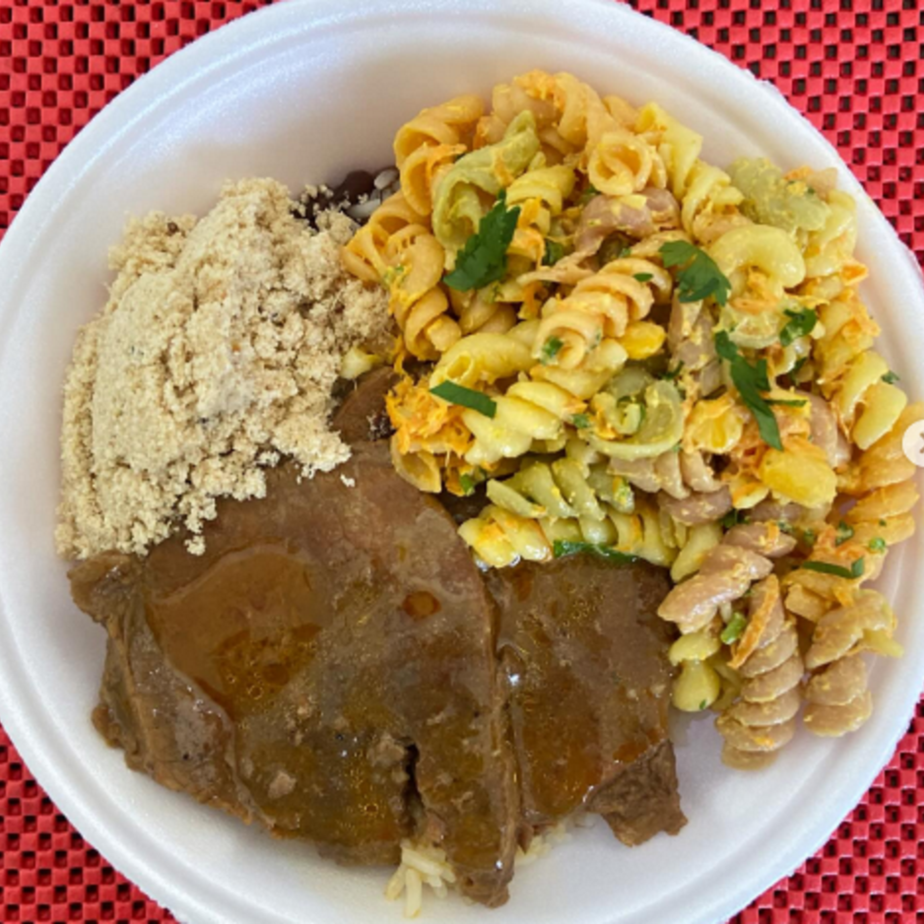 (Novidade) Prato Do Dia: (Terça-Feira) Carne Assada Com Macarronese