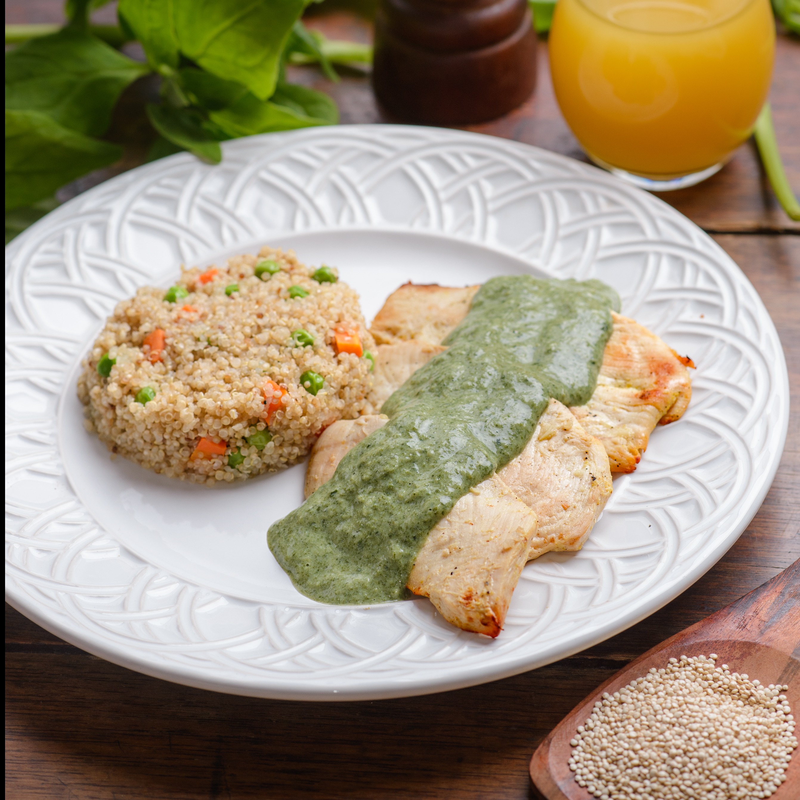 NP-Frango com Creme de Espinafre Quinoa Proteica