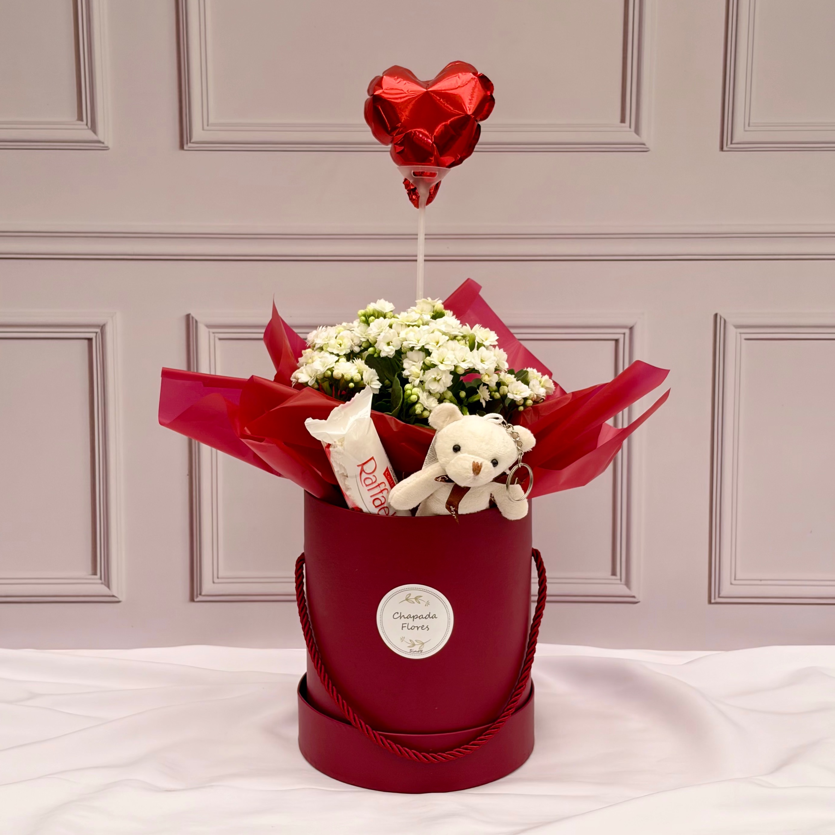 Box G. Vermelho com Kalanchoê branco