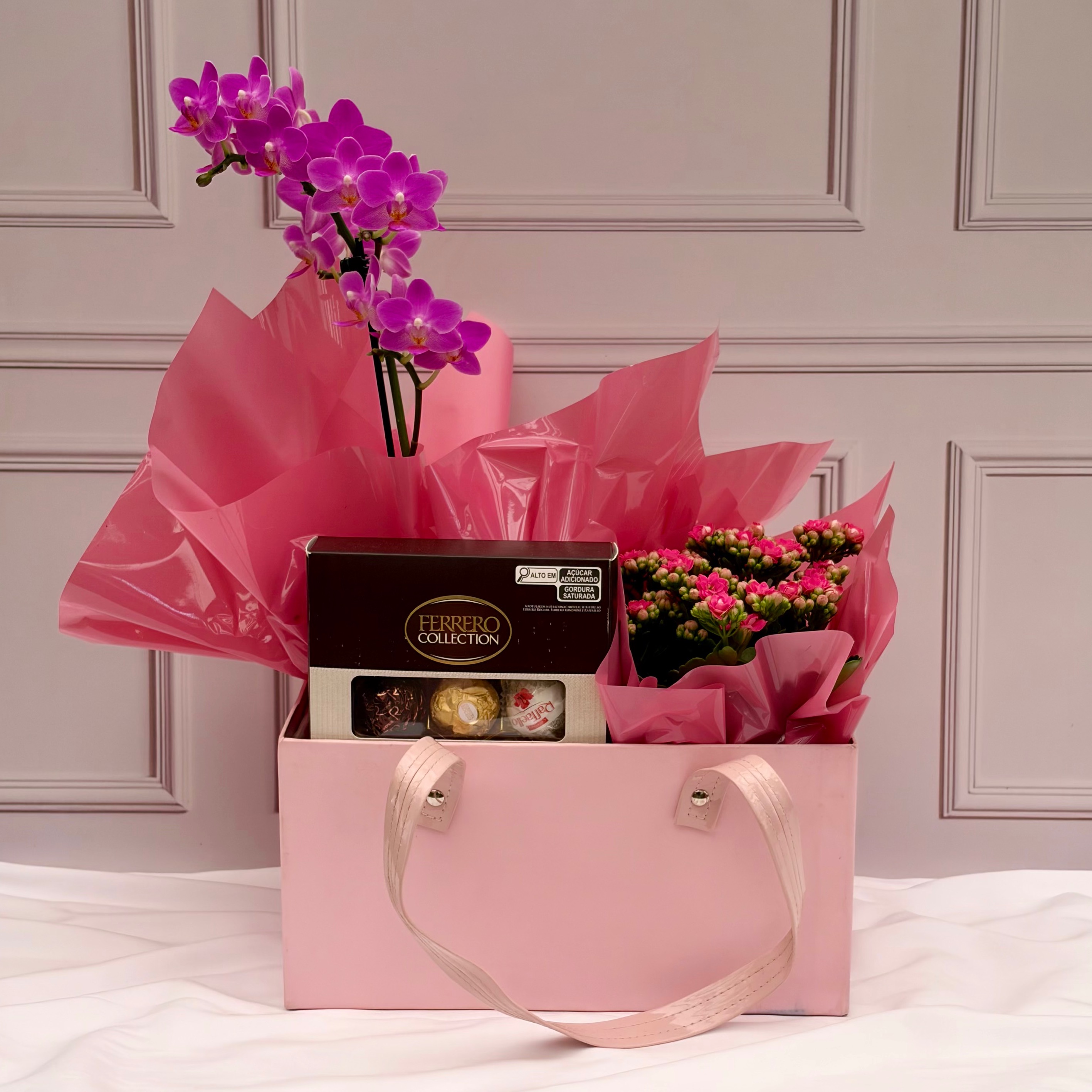 Box com mini Orquídea e Kalanchoê